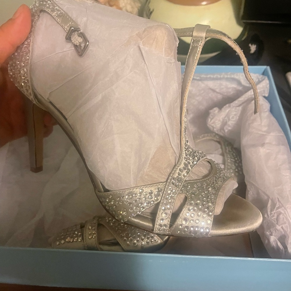 Antonio Melani prom or pageant heels